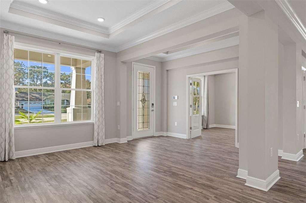 Empty room, Interior, Recessed Lighting, Wood Texture Flooring