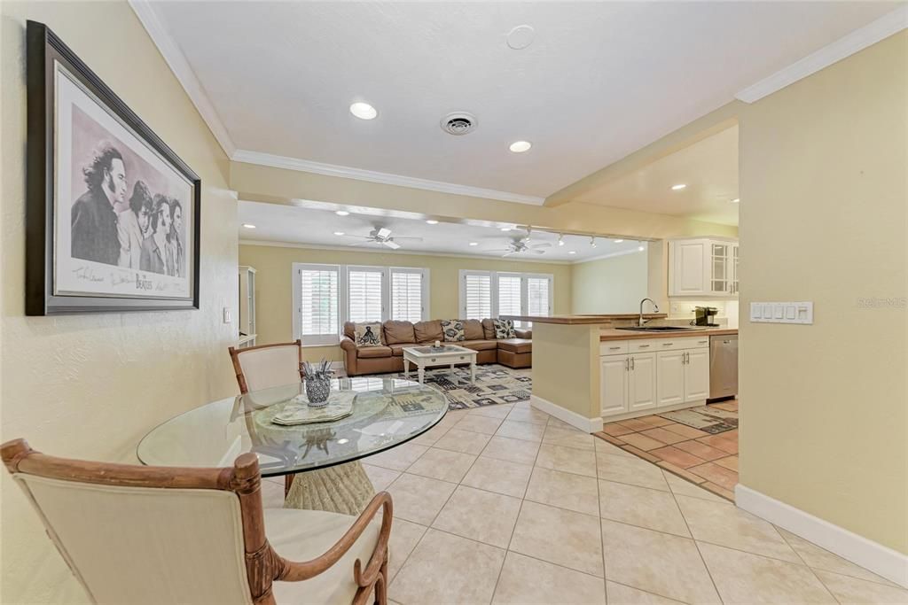Dining room, Interior, Kitchen, Living room, Recessed Lighting