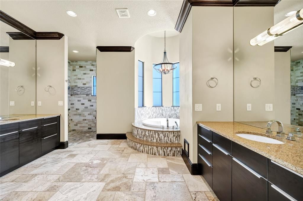 Bathroom, Dual Sink Vanities, Interior, Pendant Lights, Recessed Lighting