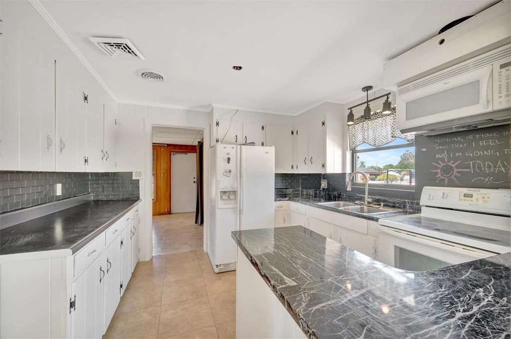 Interior, Kitchen, Pendant Lights