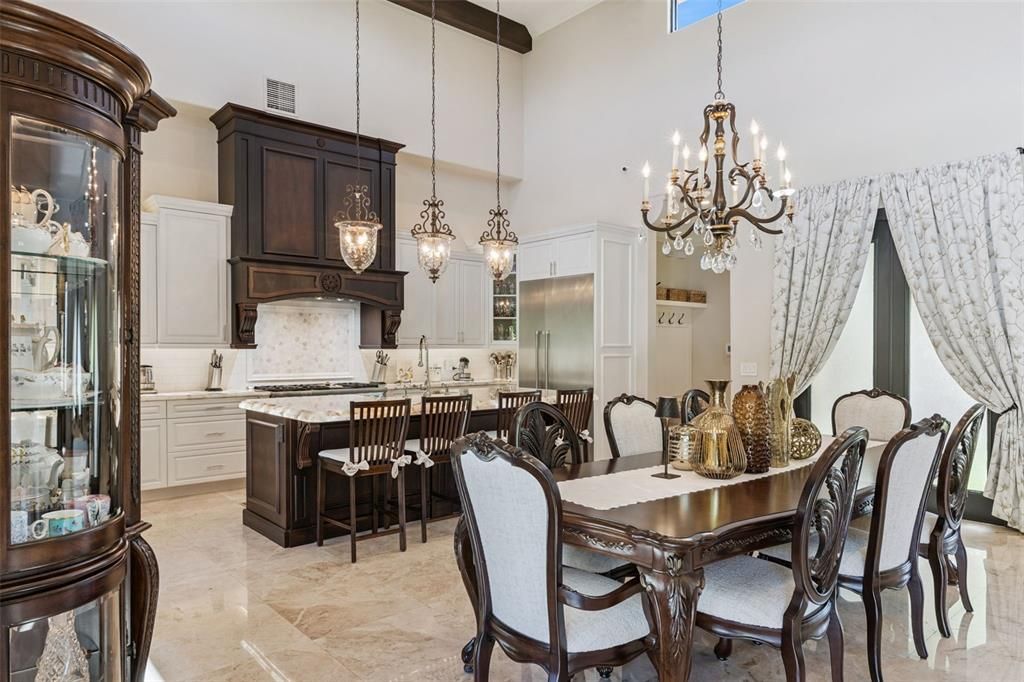 Chandelier, Dining room, Interior, Kitchen, Pendant Lights, Stainless Steel Appliances