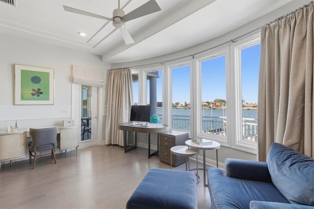 Home Office, Interior, Recessed Lighting, Water, Wood Texture Flooring