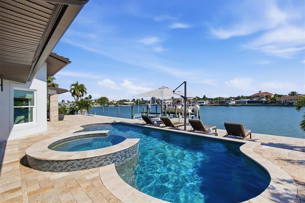 Exterior, Pool, Water