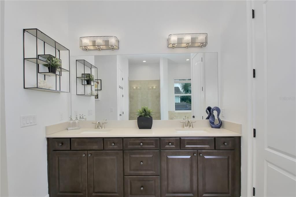 Bathroom, Dual Sink Vanities, Interior