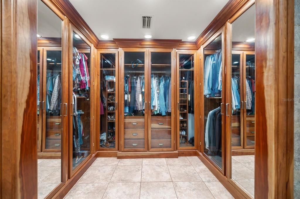 Interior, Recessed Lighting, Walk-in Closets