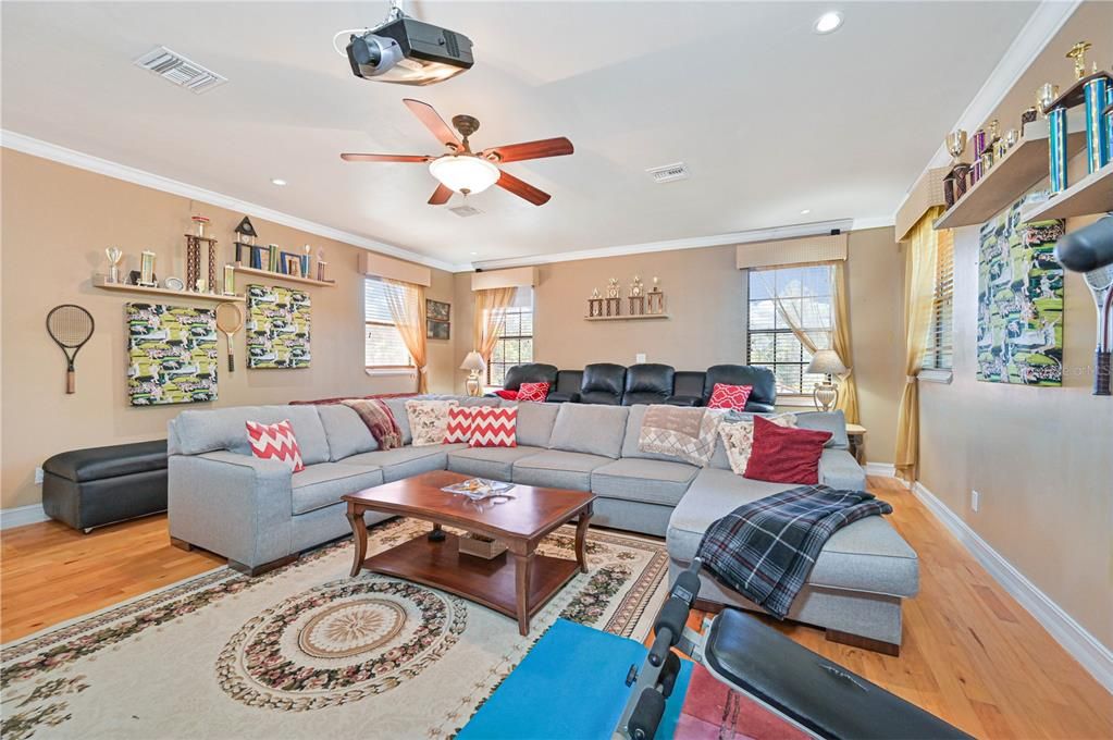 Interior, Living room, Recessed Lighting, Wood Texture Flooring