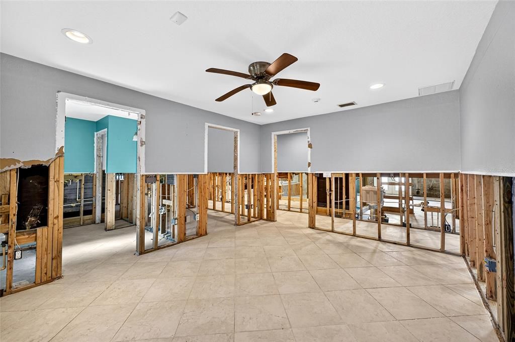 Empty room, Interior, Recessed Lighting