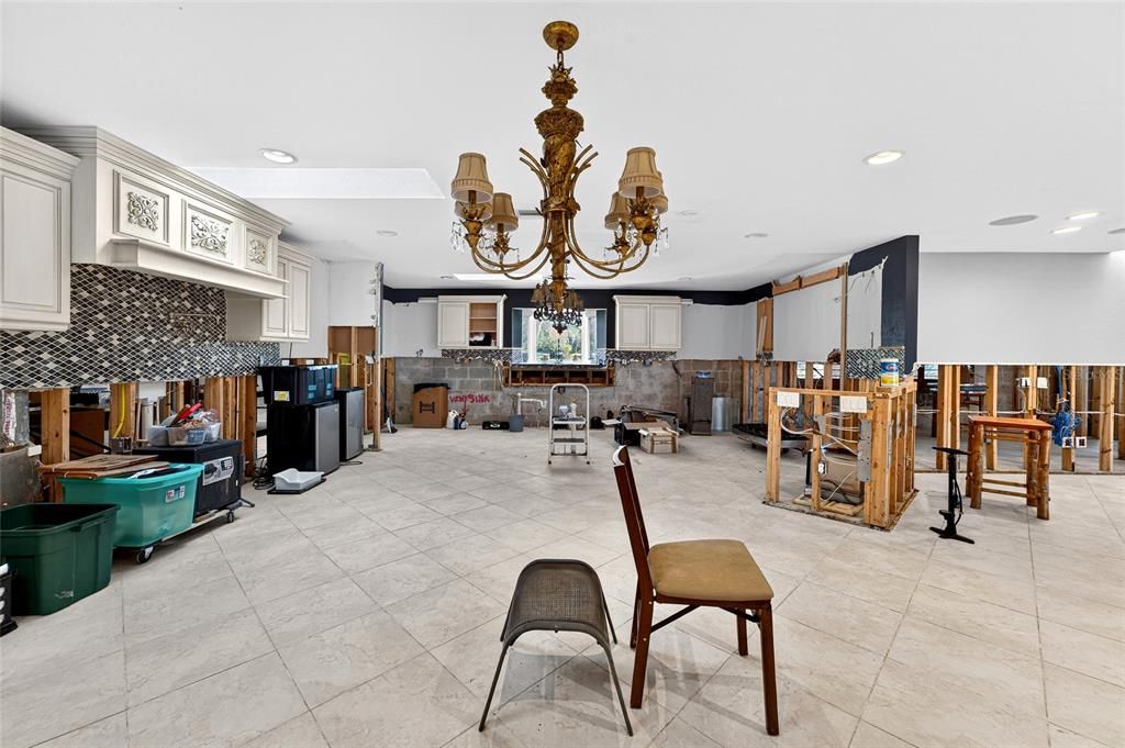 Chandelier, Interior, Kitchen, Recessed Lighting