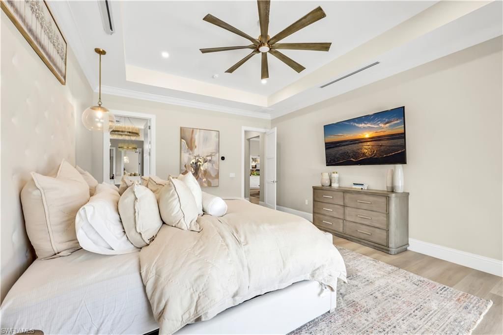 Bedroom, Interior, Pendant Lights, Recessed Lighting, Wood Texture Flooring