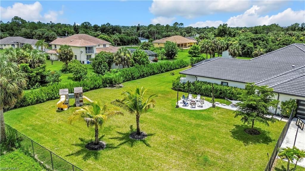 Backyard, Exterior, Playground