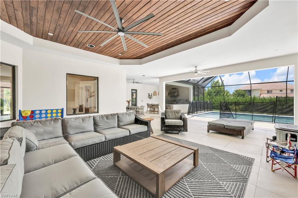 Interior, Living room, Recessed Lighting, Sun Room, Wooden Ceilings