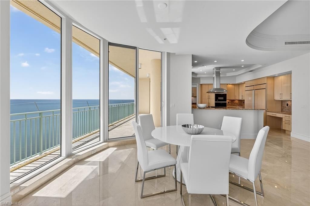 Dining room, Interior, Kitchen, Recessed Lighting, Stainless Steel Appliances, Water