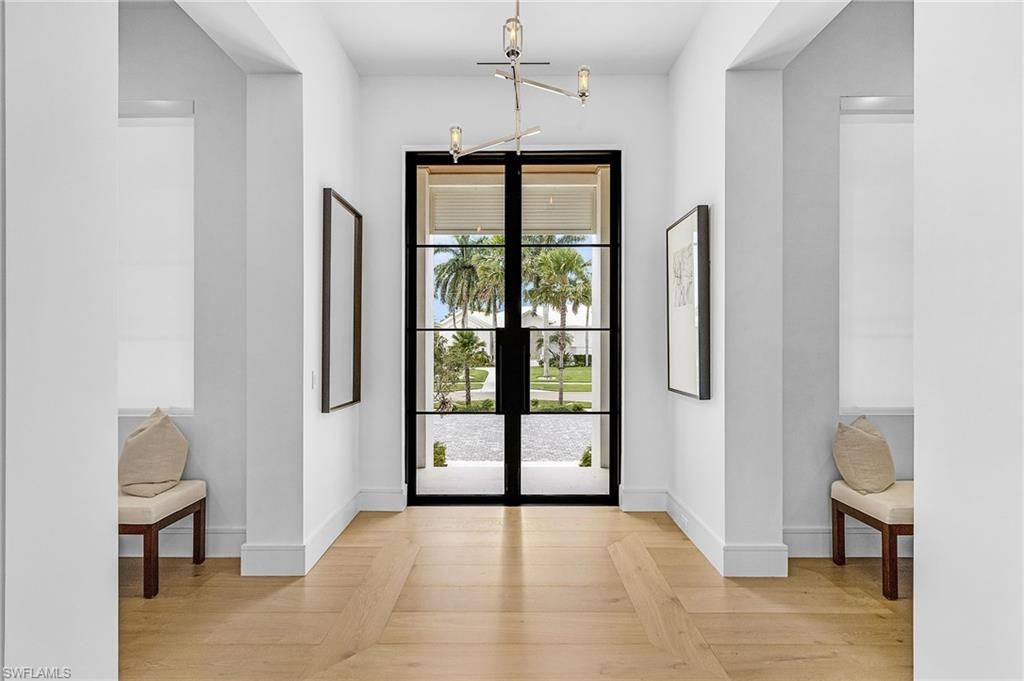 Interior, Pendant Lights, Wood Texture Flooring