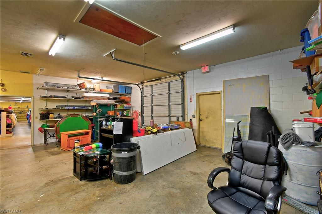 Garage, Interior