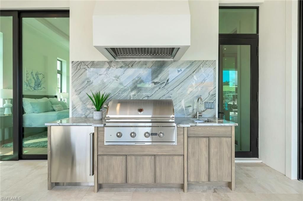 Interior, Marble Walls, Stainless Steel Appliances