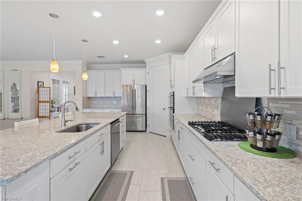 Interior, Kitchen, Pendant Lights, Recessed Lighting, Stainless Steel Appliances