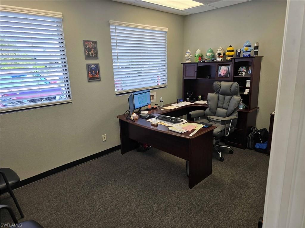 Home Office, Interior