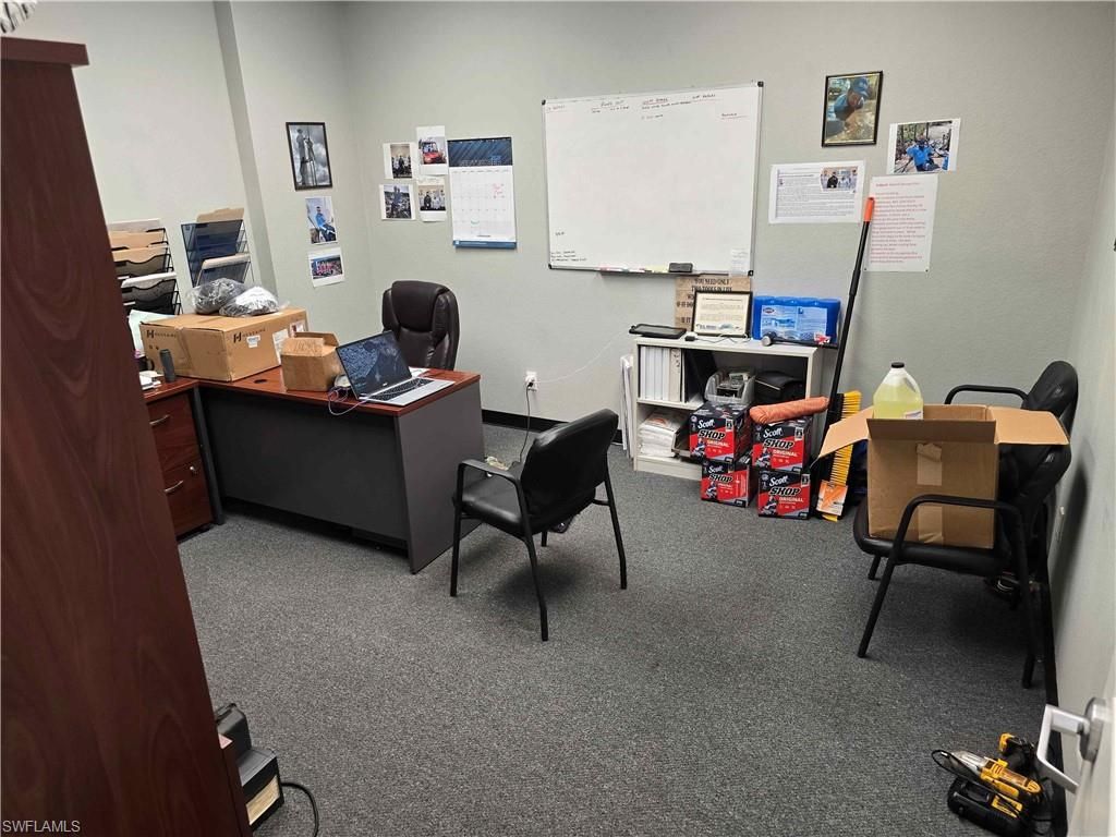 Home Office, Interior