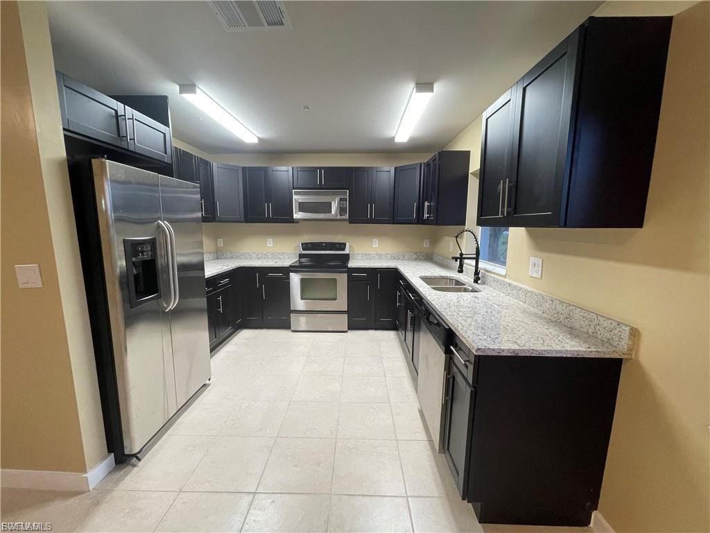 Interior, Kitchen, Stainless Steel Appliances
