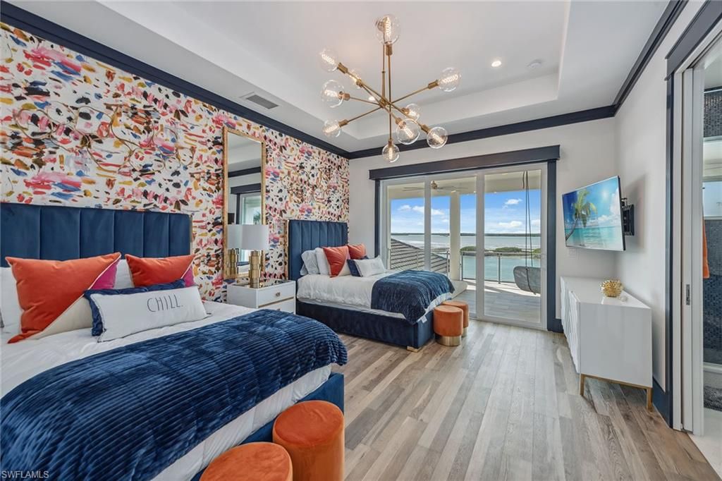 Bedroom, Interior, Pendant Lights, Recessed Lighting, Water, Wood Texture Flooring