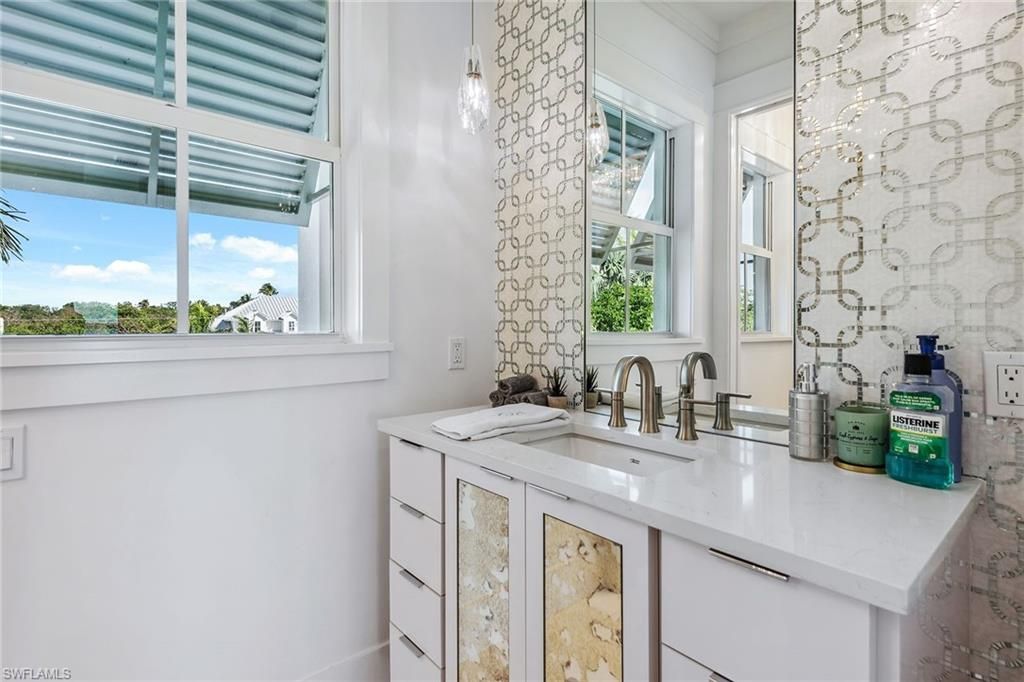 Bathroom, Interior, Pendant Lights