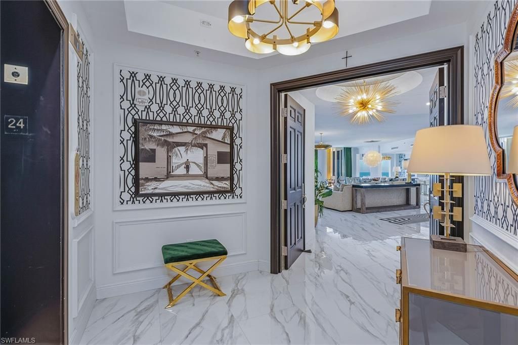 Chandelier, Interior, Marble