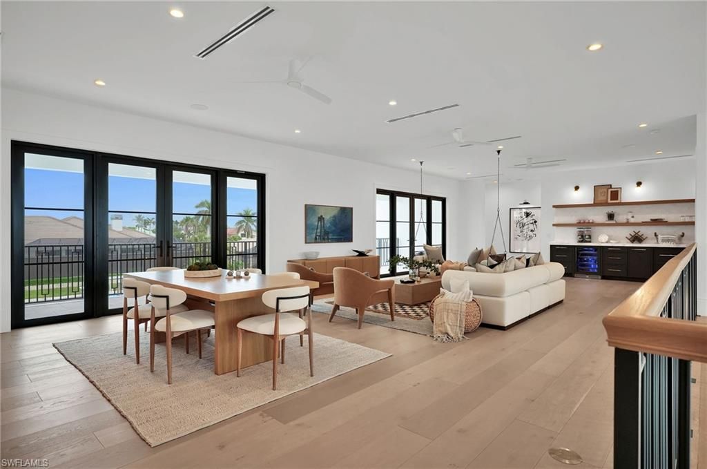 Dining room, Interior, Living room, Pendant Lights, Recessed Lighting, Wood Texture Flooring