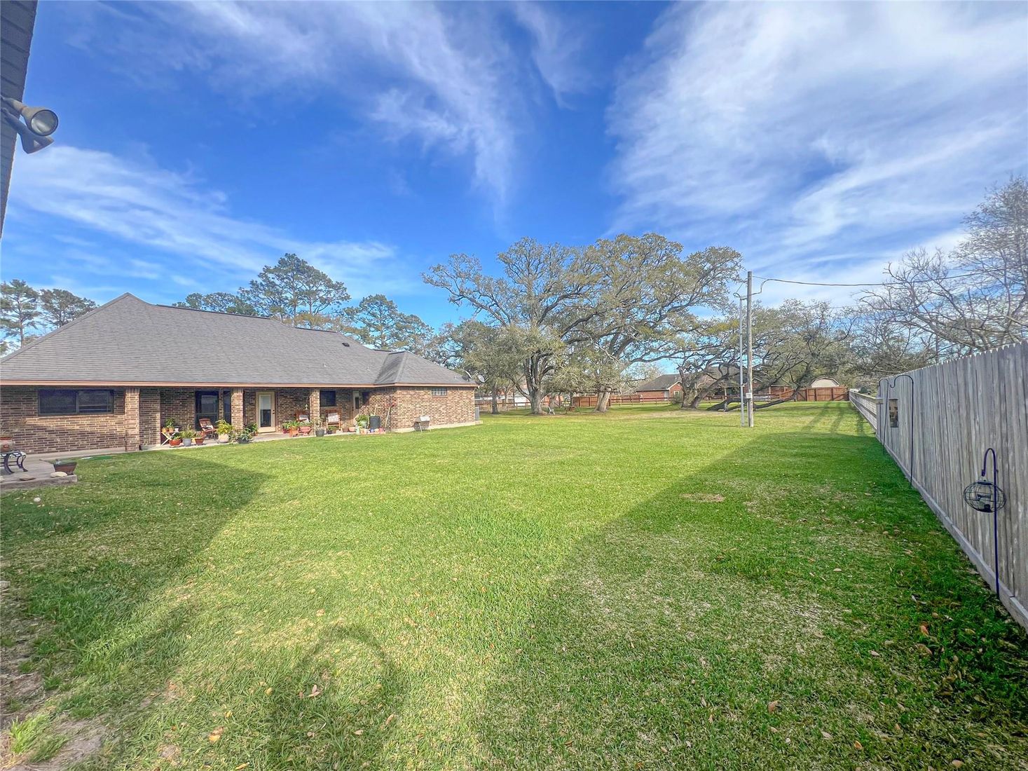 Backyard, Exterior
