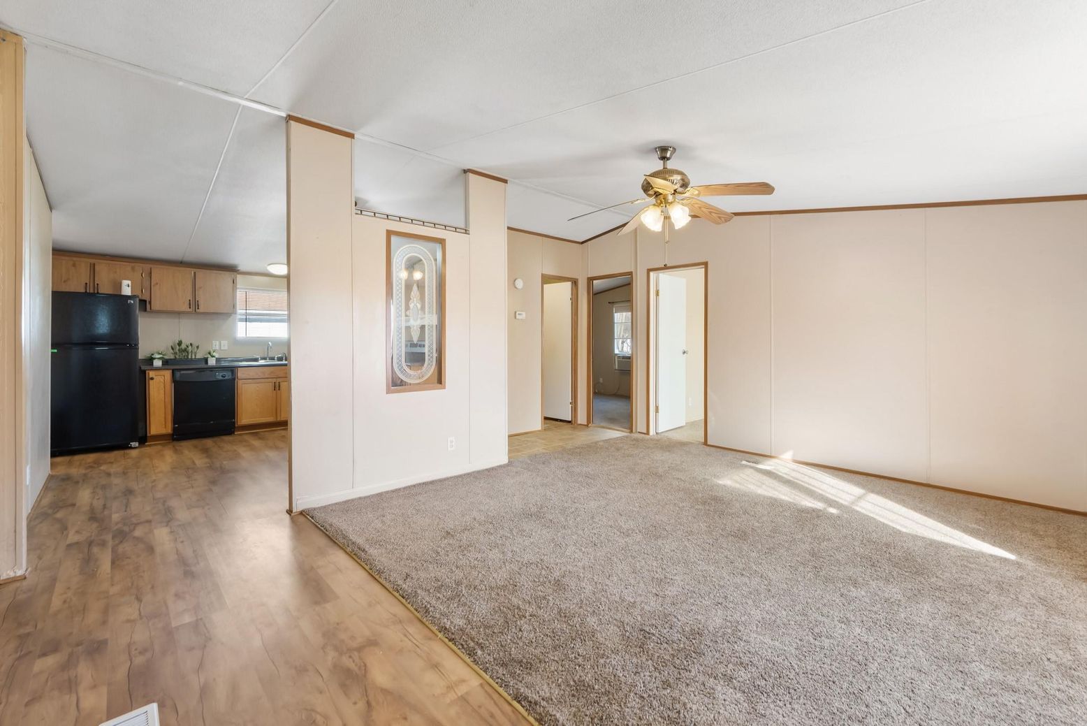 Empty room, Interior, Kitchen, Wood Texture Flooring