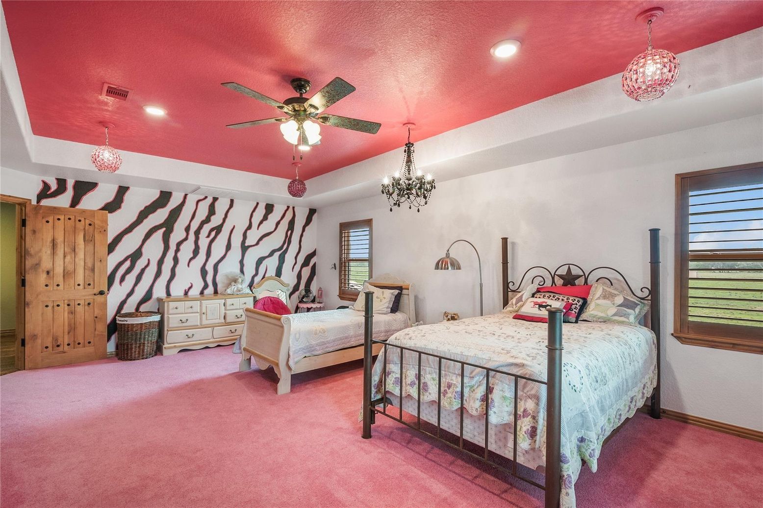Bedroom, Chandelier, Interior, Recessed Lighting