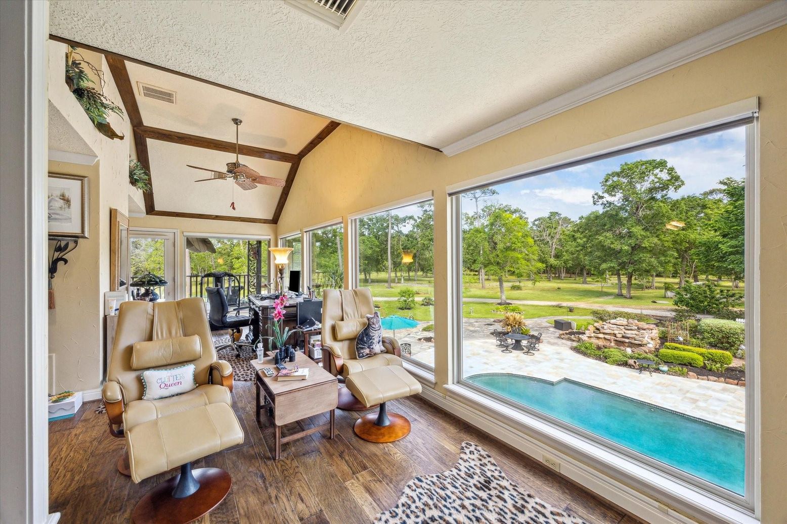 Interior, Sun Room, Wood Texture Flooring