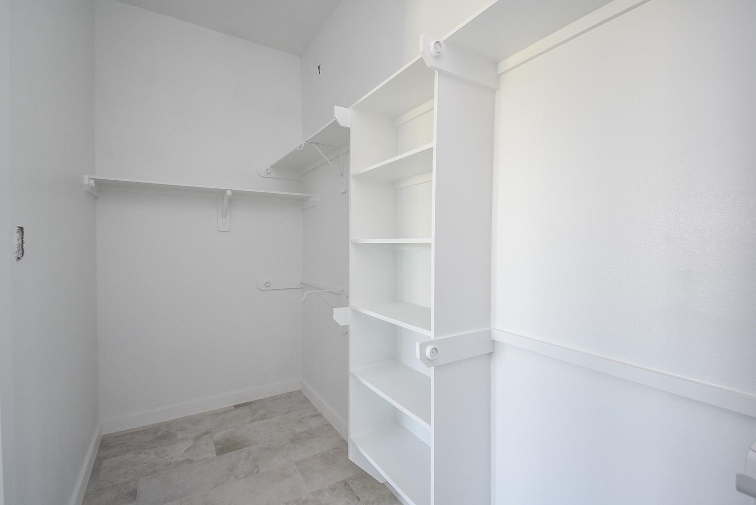 Interior, Walk-in Closets
