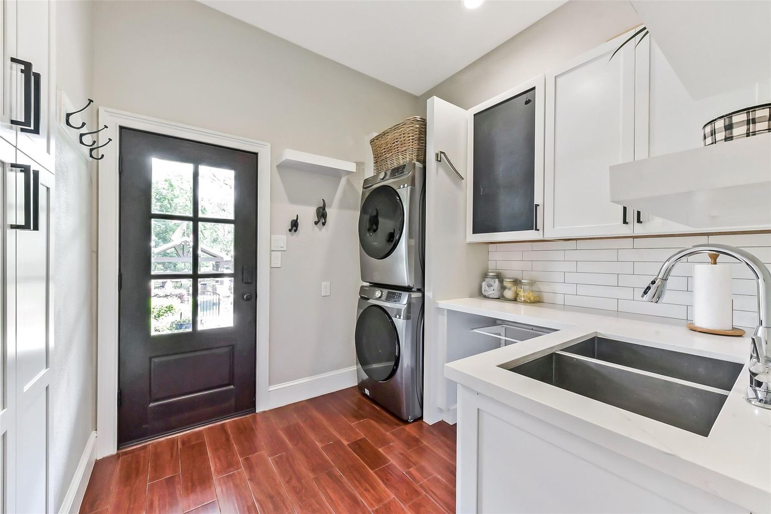 Interior, Recessed Lighting, Utility Closets, Washer, Wood Texture Flooring