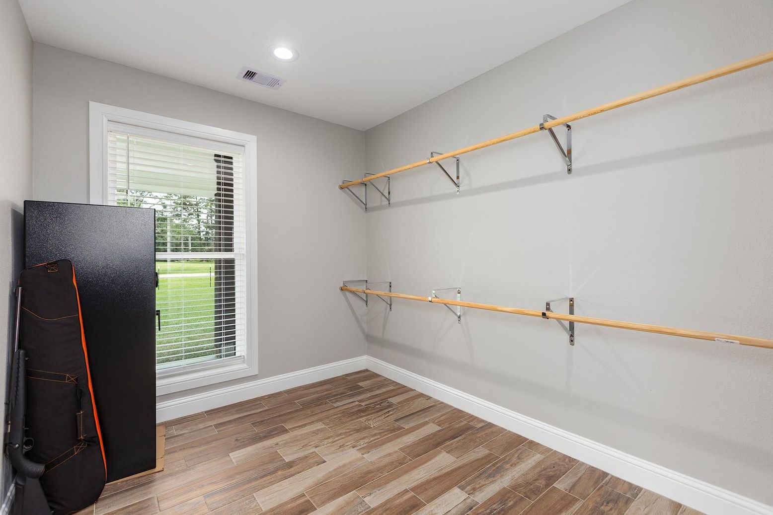 Interior, Recessed Lighting, Walk-in Closets, Wood Texture Flooring