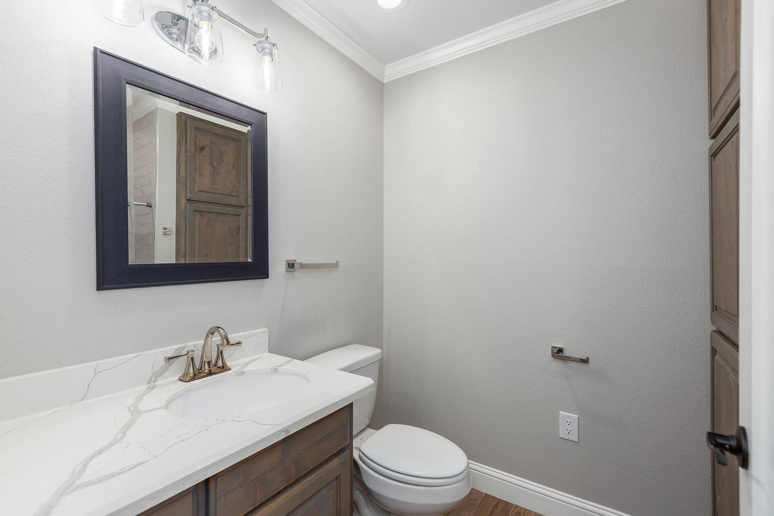 Bathroom, Interior, Recessed Lighting, Wood Texture Flooring
