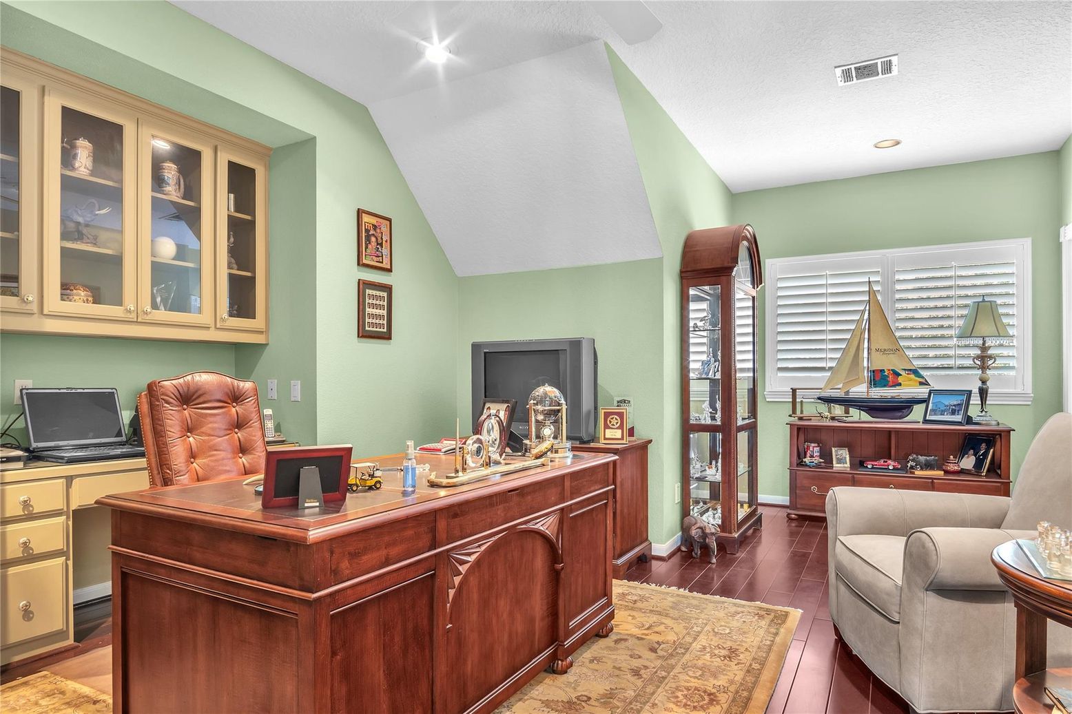 Home Office, Interior, Recessed Lighting, Wood Texture Flooring