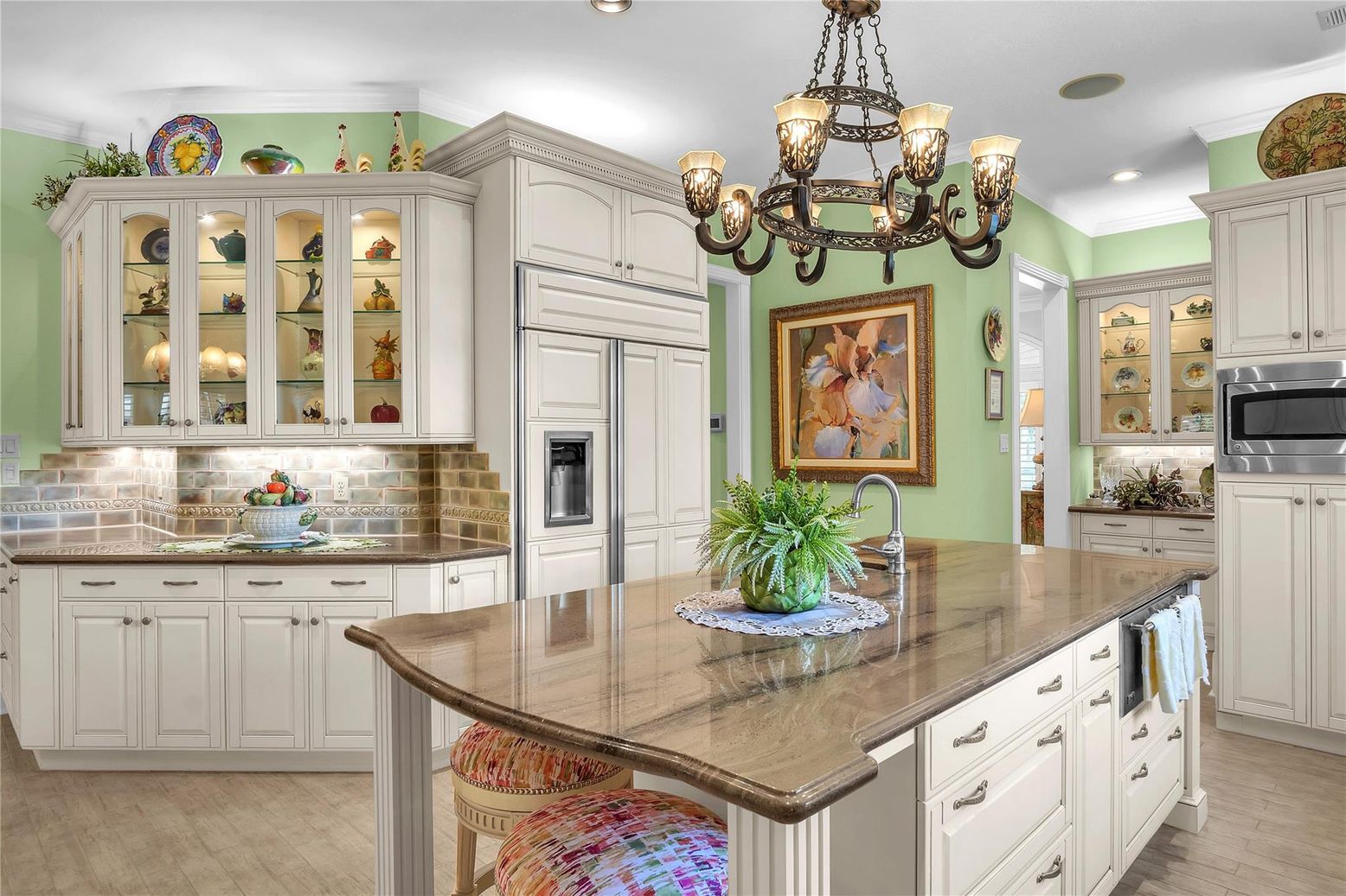Chandelier, Interior, Kitchen, Recessed Lighting, Wood Texture Flooring