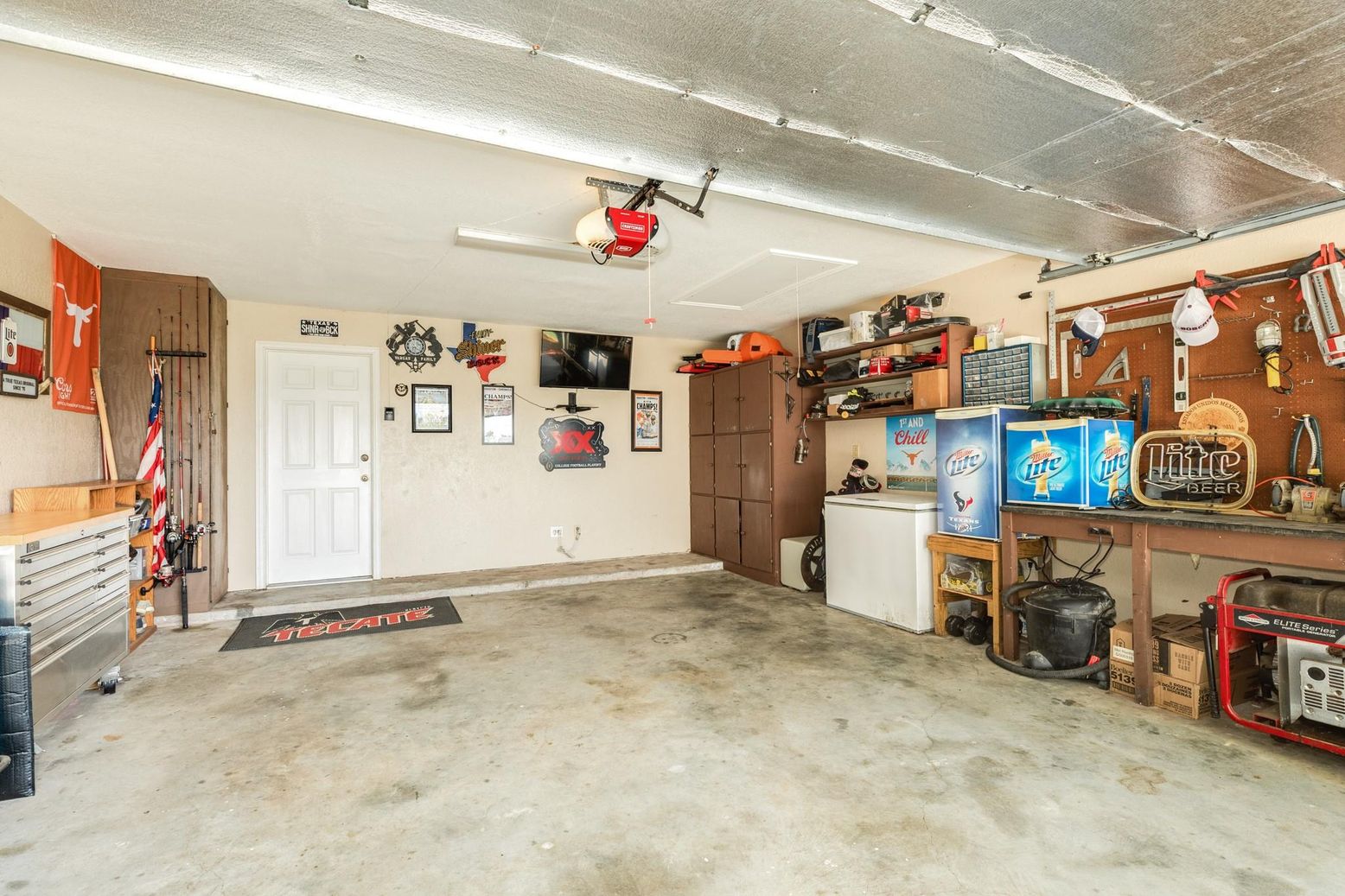 Garage, Interior, Washer