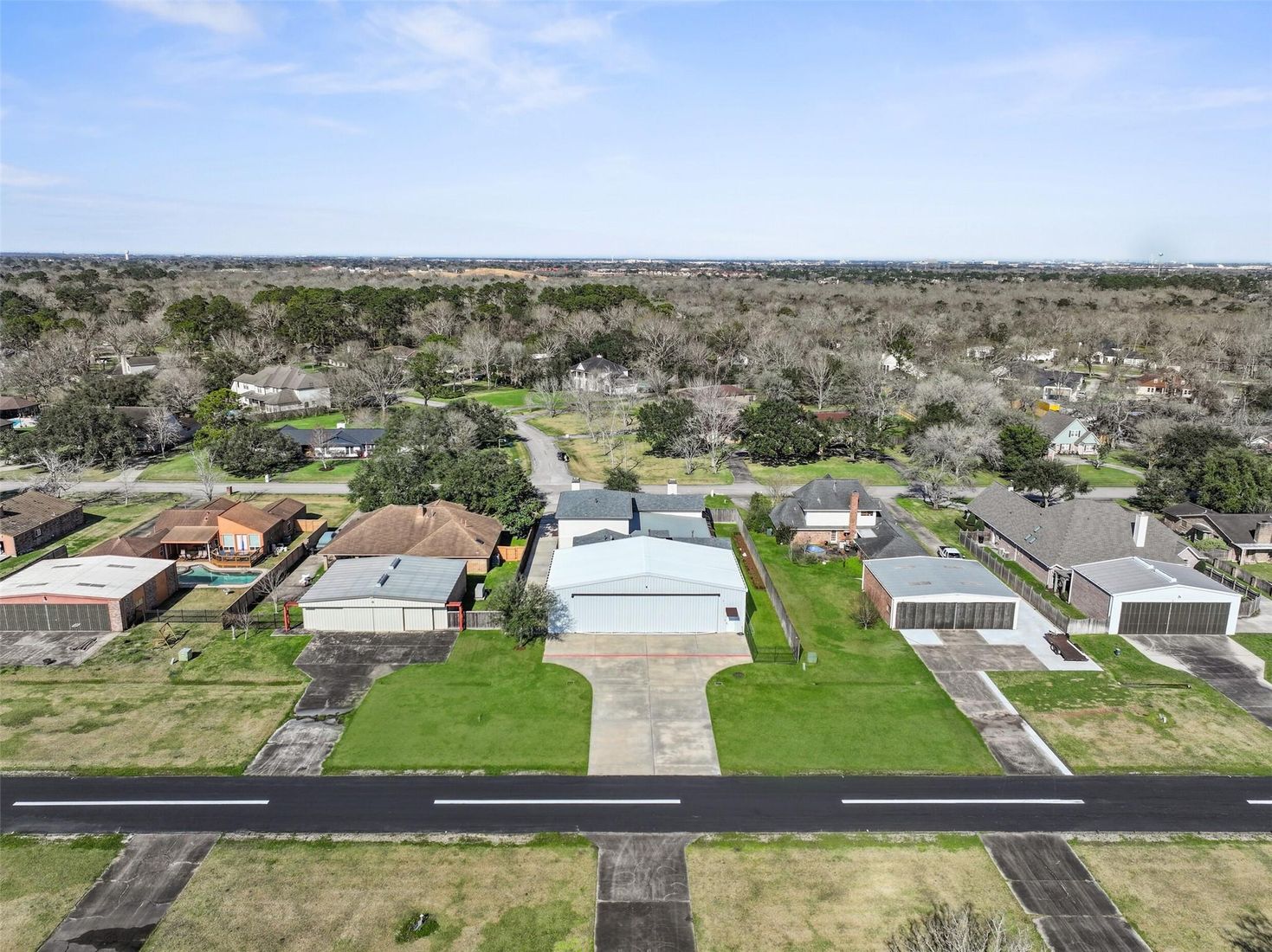 Exterior, Drone