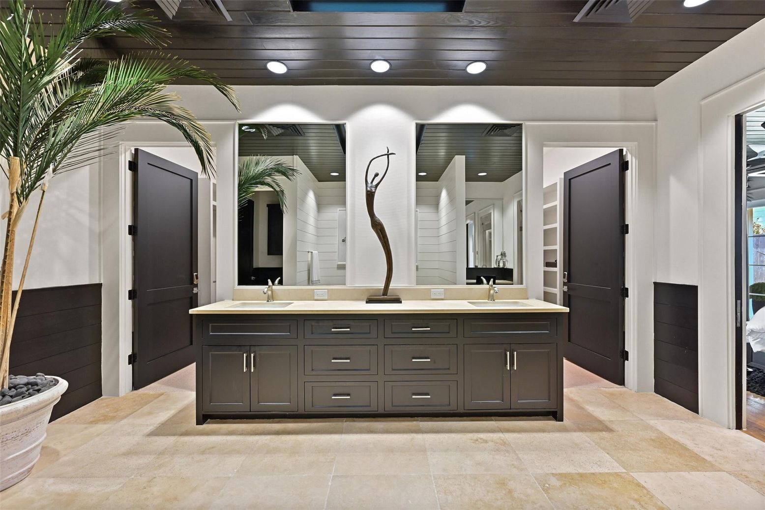 Bathroom, Dual Sink Vanities, Interior, Recessed Lighting