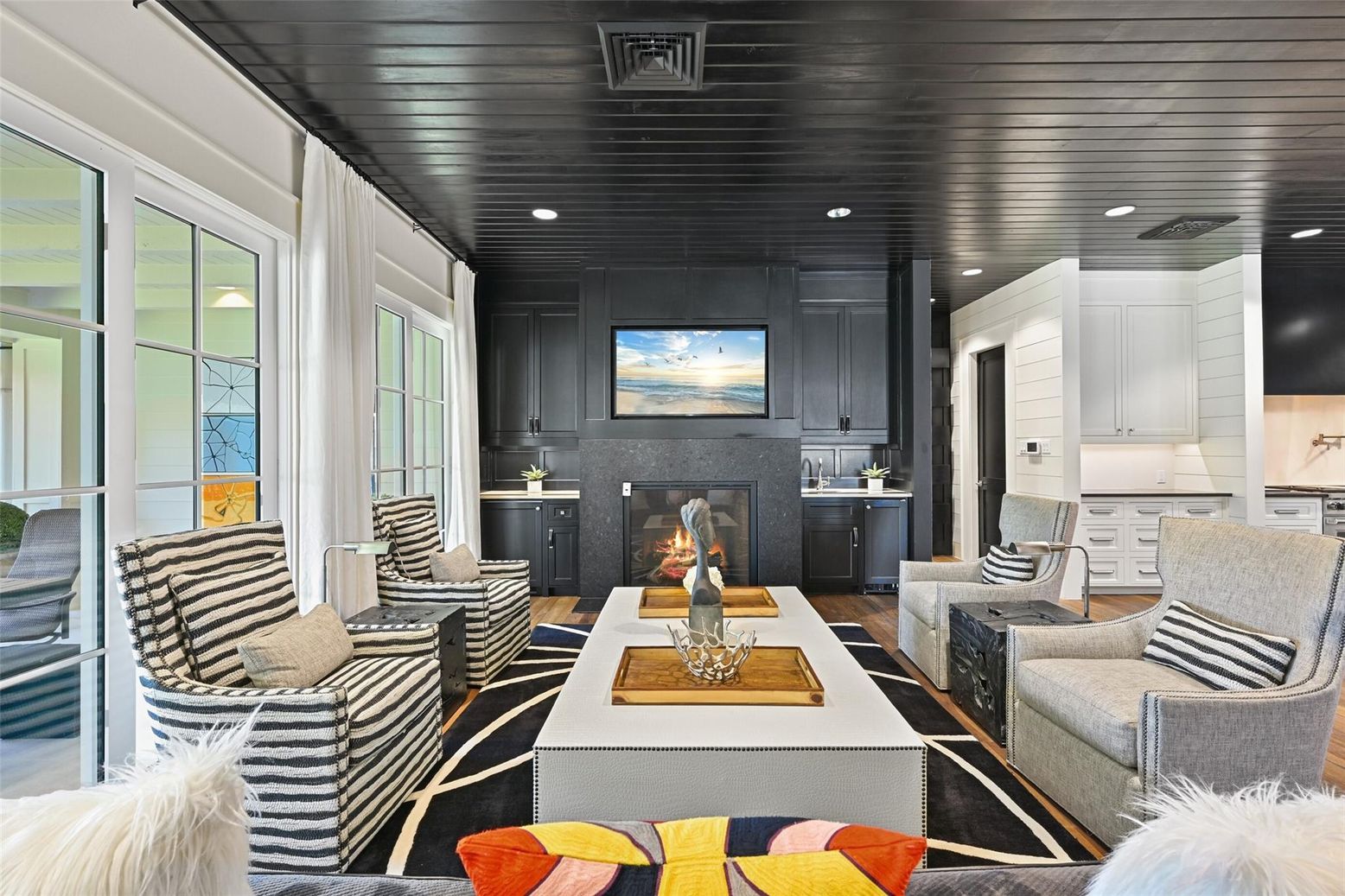 Fireplace, Interior, Living room, Recessed Lighting