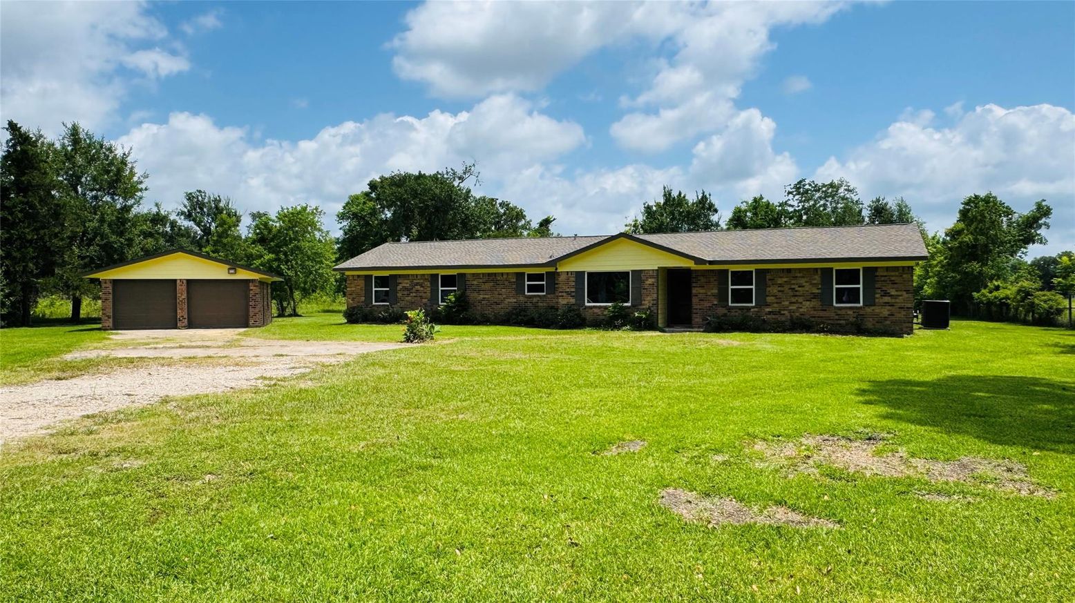 Backyard, Detached Garage, Exterior