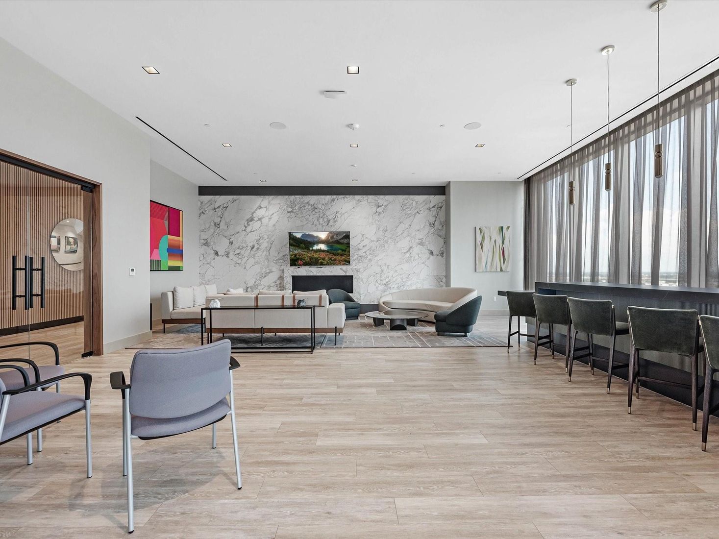 Fireplace, Interior, Living room, Marble Walls, Pendant Lights, Recessed Lighting, Wood Texture Flooring