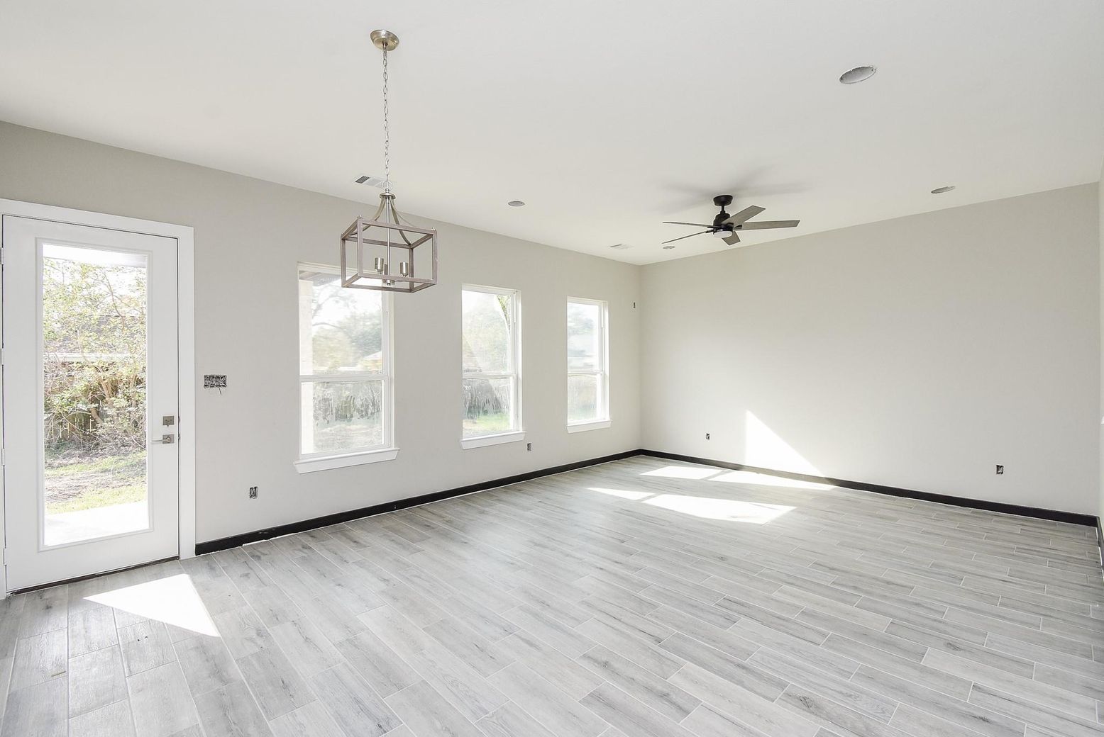 Empty room, Interior, Pendant Lights, Recessed Lighting, Wood Texture Flooring