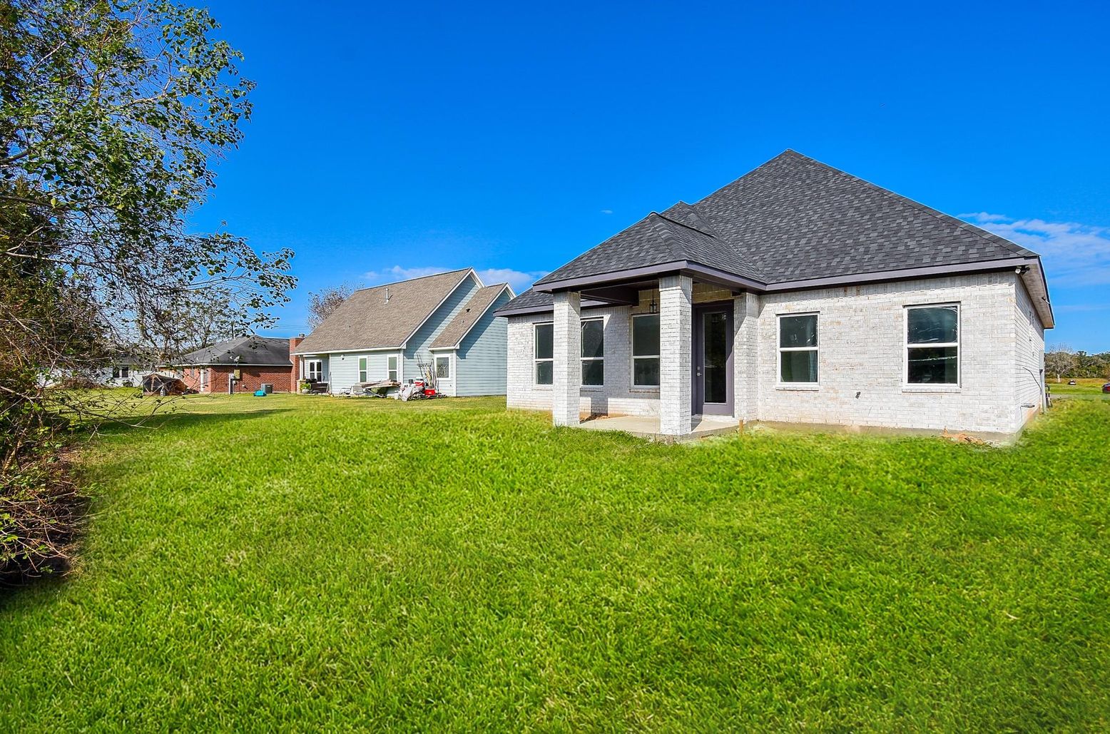 Backyard, Exterior
