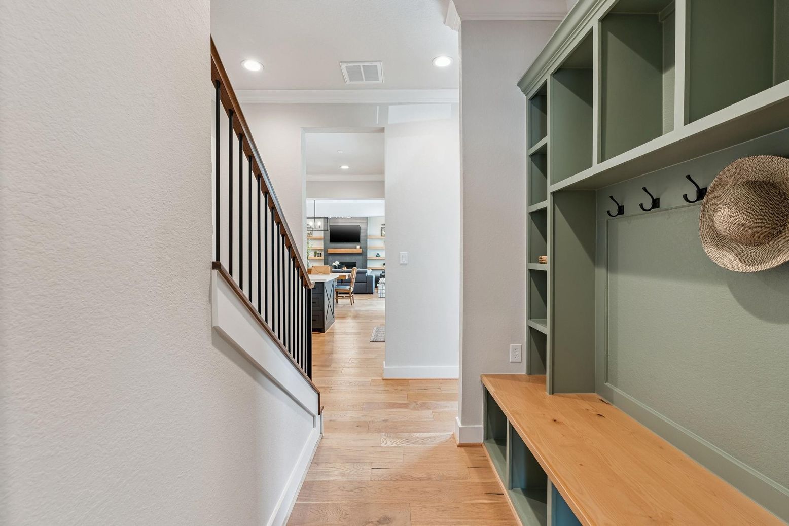 Interior, Recessed Lighting, Walk-in Closets, Wood Texture Flooring