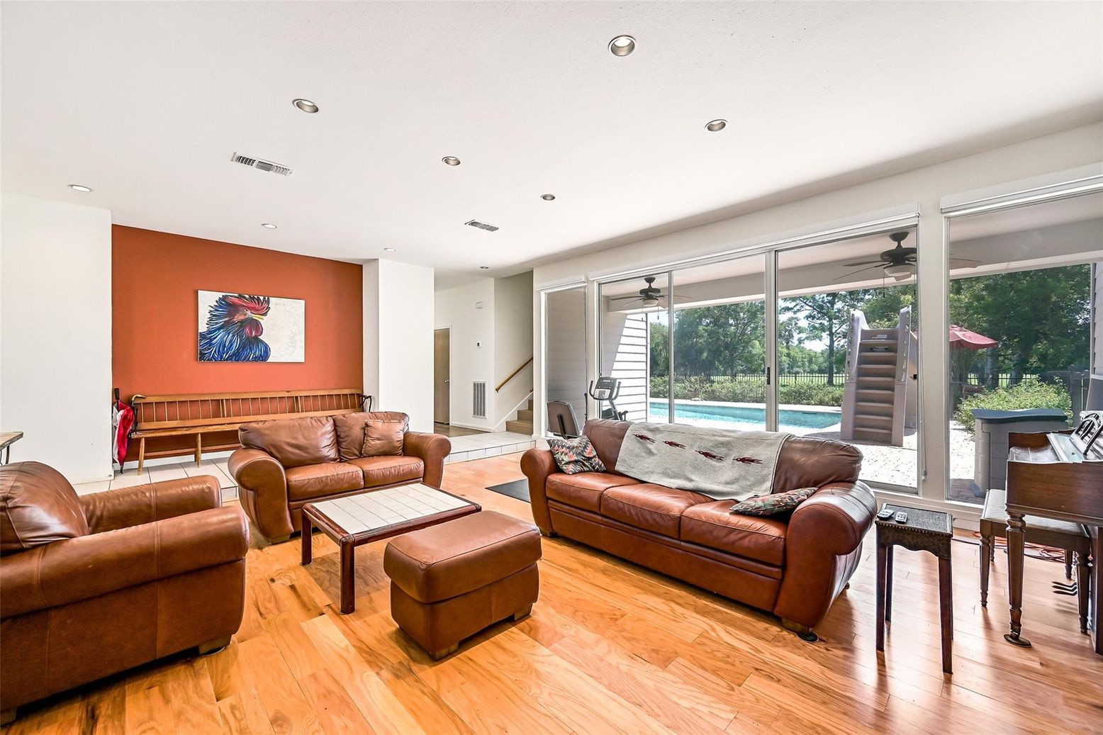 Interior, Living room, Recessed Lighting, Wood Texture Flooring