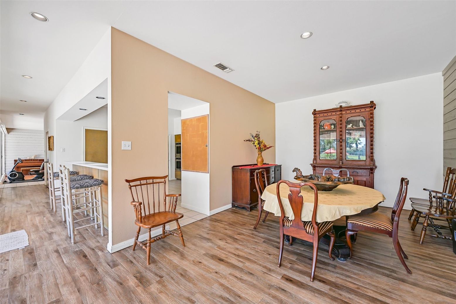 Dining room, Interior, Recessed Lighting, Wood Texture Flooring
