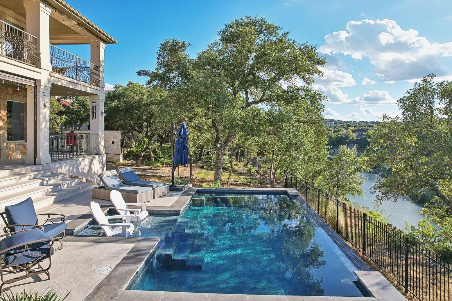 Exterior, Pool, Water