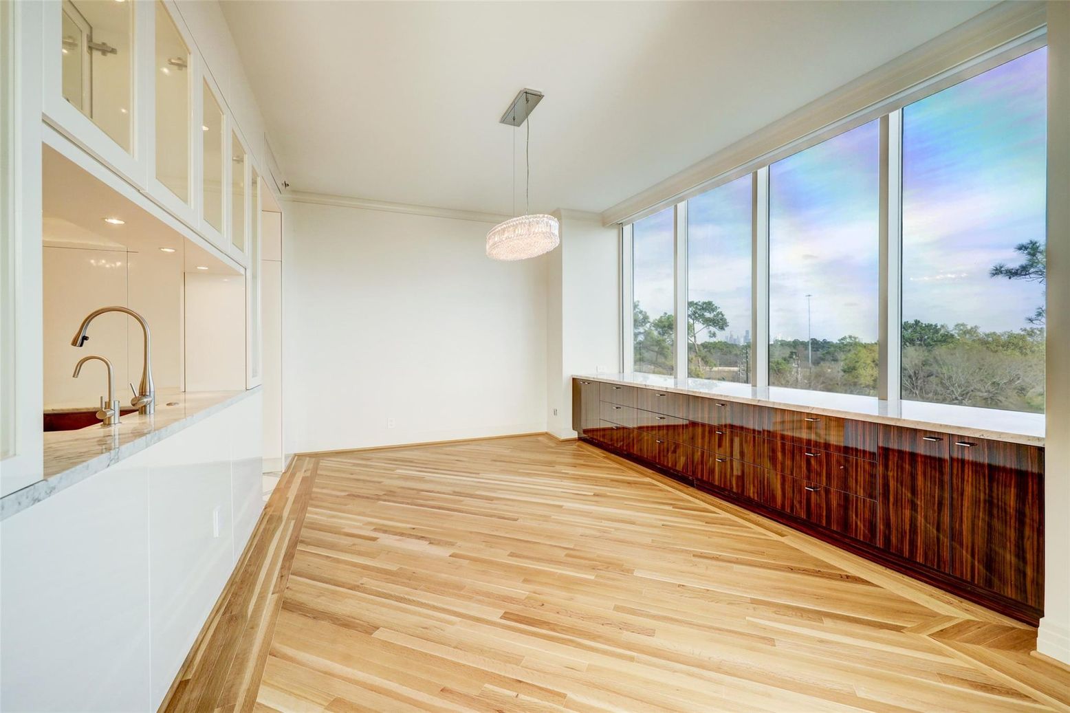 Empty room, Interior, Pendant Lights, Wood Texture Flooring